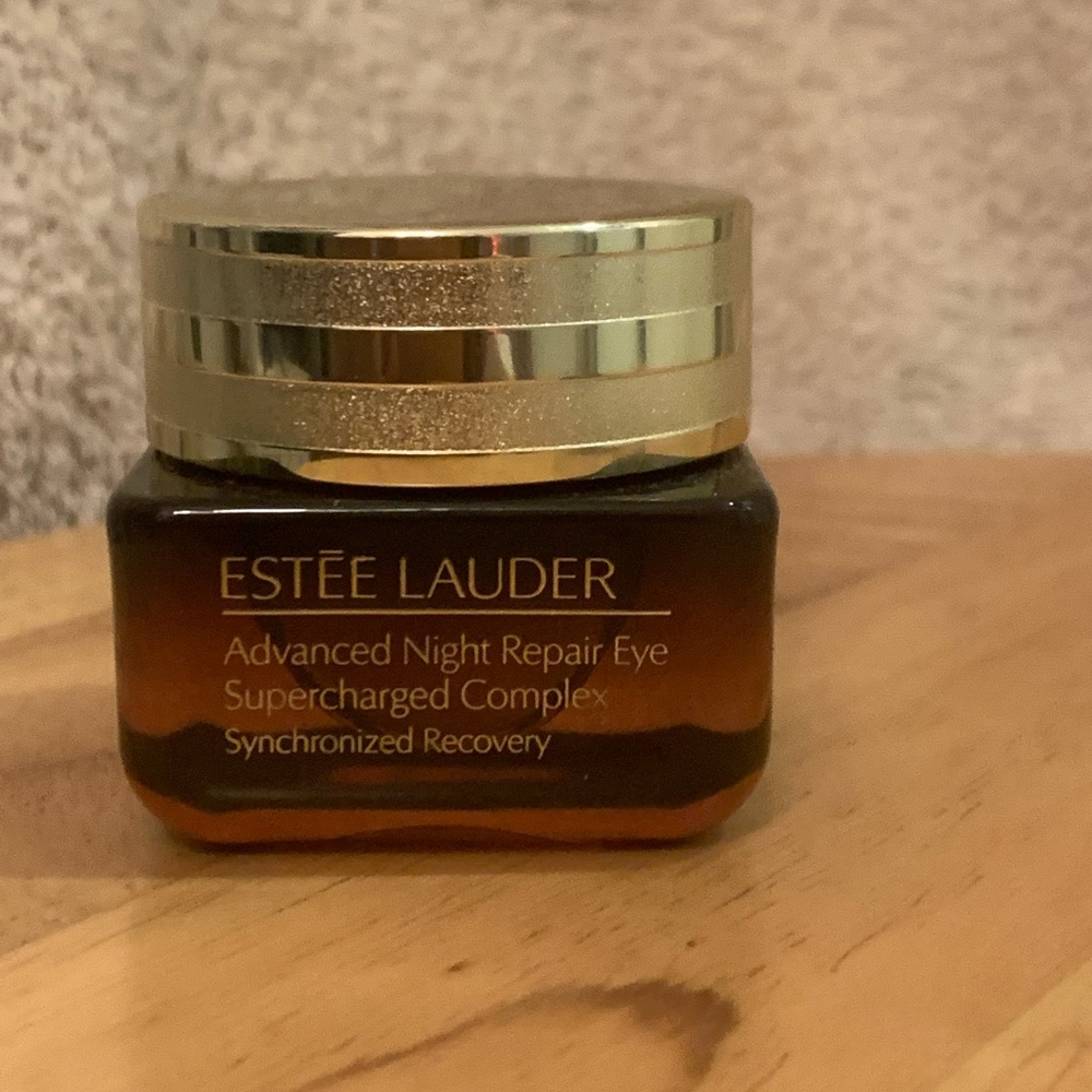 Estée Lauder eye cream